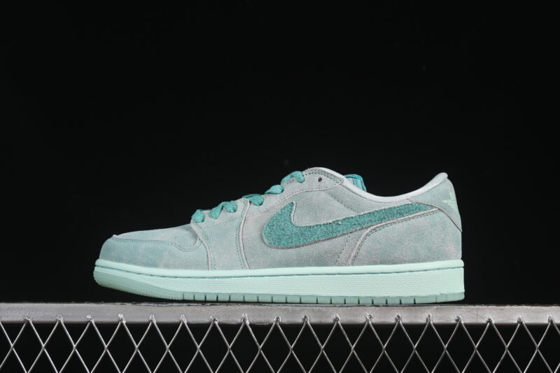 AIR JORDAN 1 LOW "WASHED TEAL