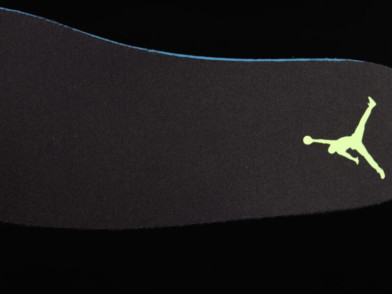 AIR JORDAN 1 LOW "WEAR AWAY