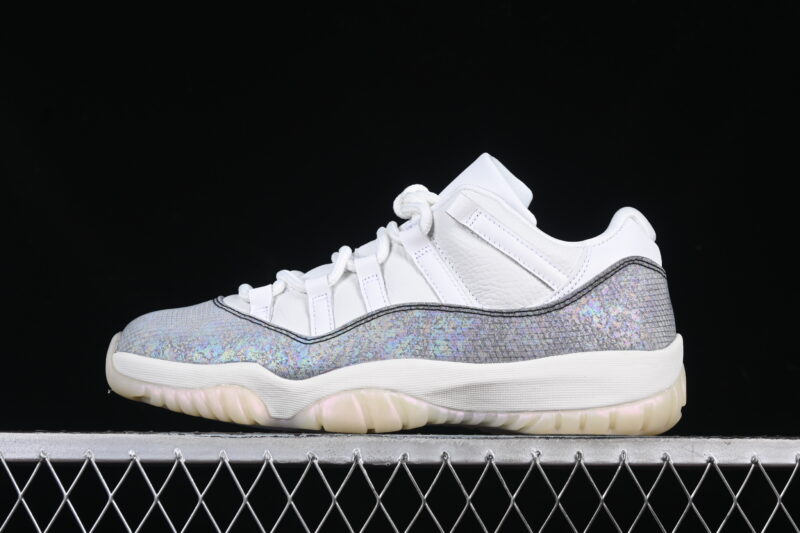 AIR JORDAN 11 LOW CNY