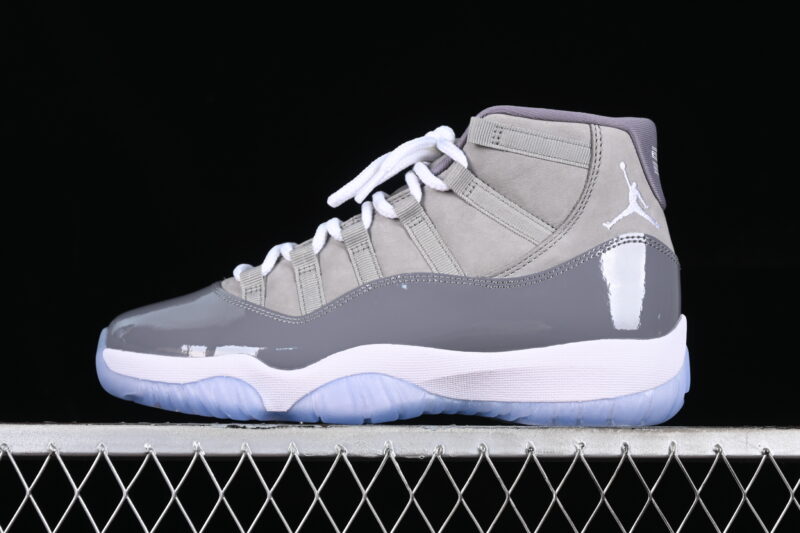 AIR JORDAN 11 RETRO COOL GREY