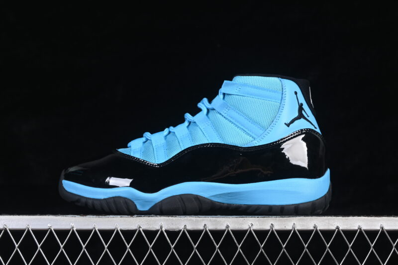AIR JORDAN 11 RETRO