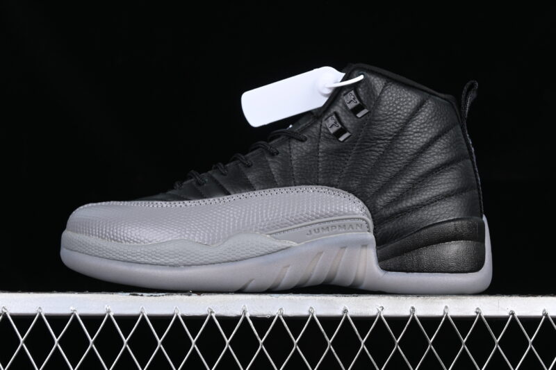 AIR JORDAN 12 RETRO
