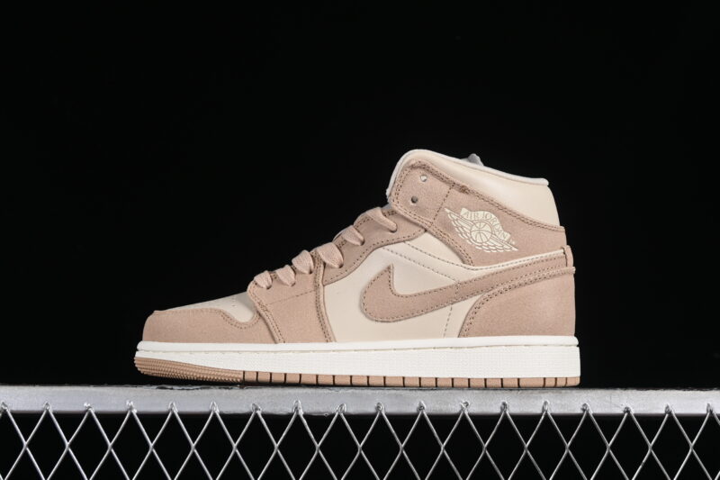 AIR JORDAN 1 MID