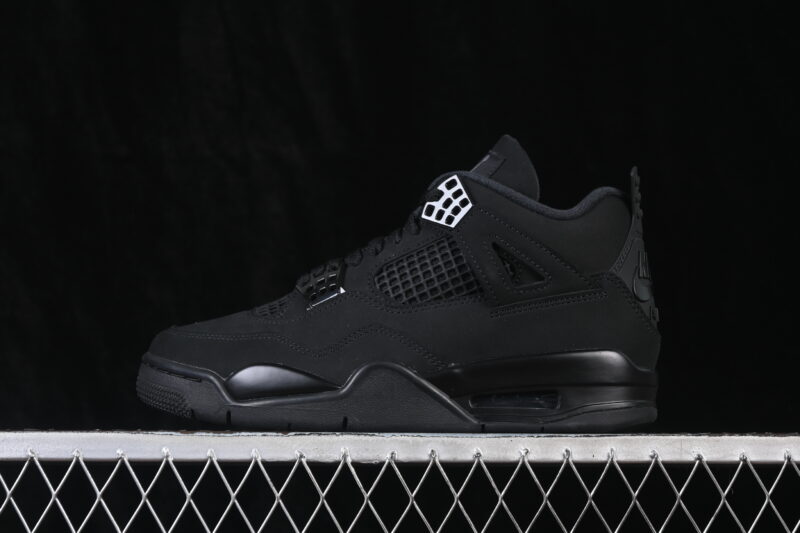 AIR JORDAN 4 RETRO BLACK CAT