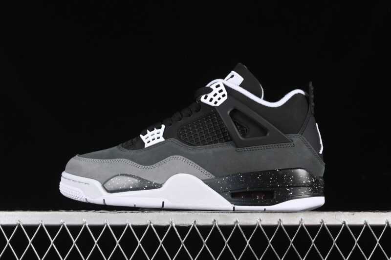 AIR JORDAN 4 "FEAR
