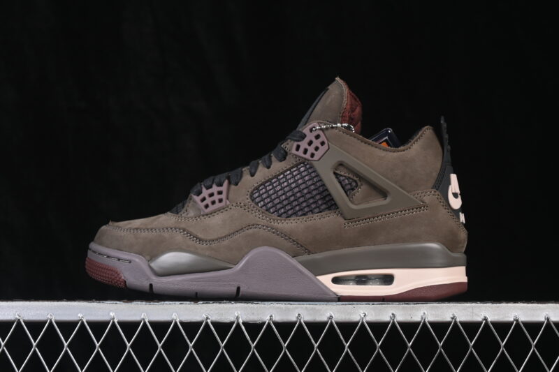 A MA MANIERE X AIR JORDAN 4 RERTO DARK MOCHA