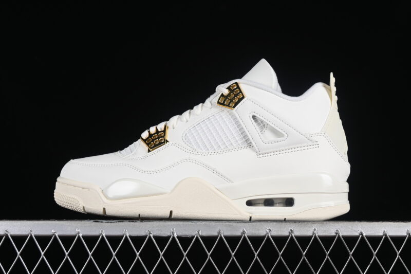 AIR JORDAN 4 RETRO "METALLIC GOLD