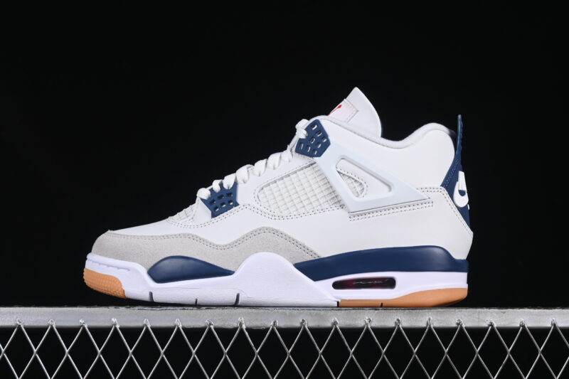 NK SB X AIR JORDAN 4 "NAVY