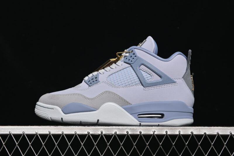 AIR JORDAN 4 RETRO NCAA