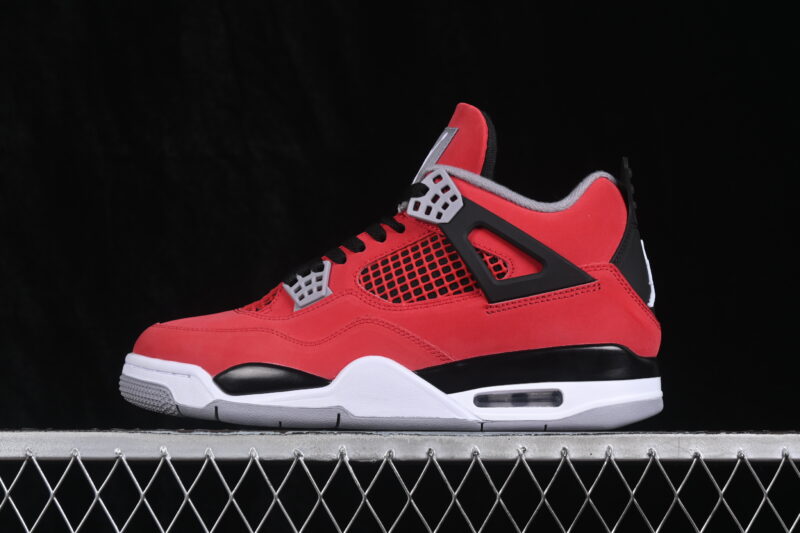 AIR JORDAN 4 TORO