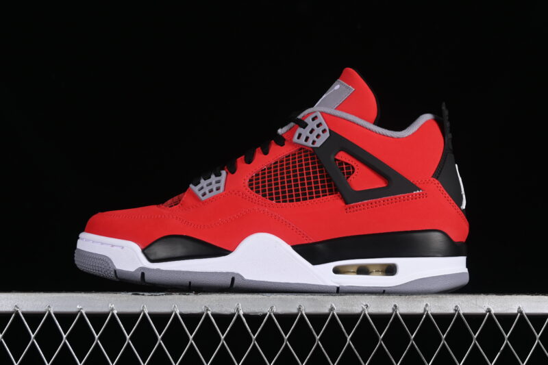 AIR JORDAN 4 RETRO "TORO BRAVO