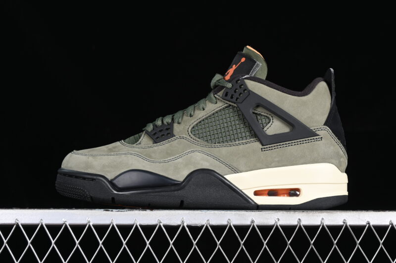 AIR JORDAN 4 RETRO "UNDFTD