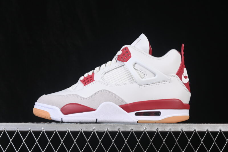 NIKE SB X AIR JORDAN 4 OG VARSITY RED