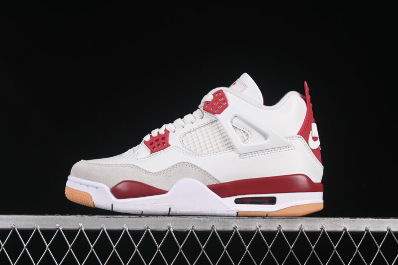 NIKE SB X AIR JORDAN 4 OG "VARSITY RED