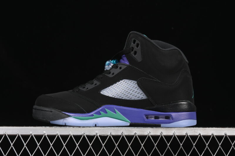 AIR JORDAN 5 RETRO "BLACK GRAPE