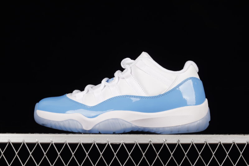 AIR JORDAN 11 LOW CAROLINA