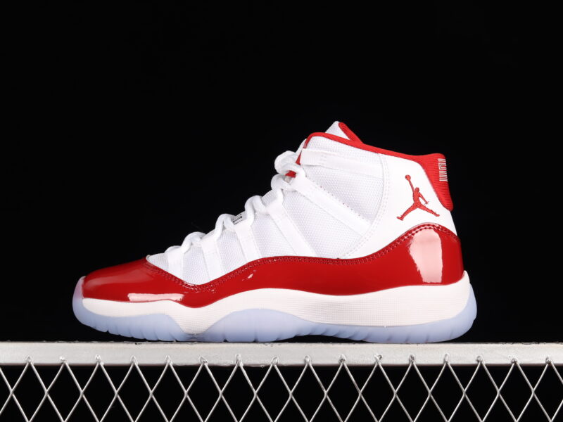 AIR JORDAN 11 CHERRY