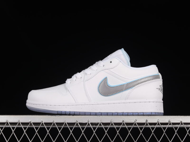 AIR JORDAN 1 LOW DARE TO FLY