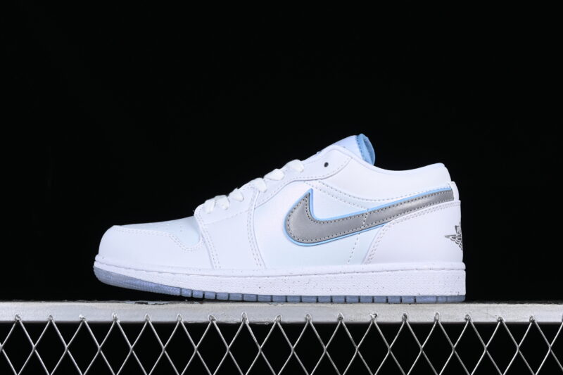 AIR JORDAN 1 LOW DARE TO FLY