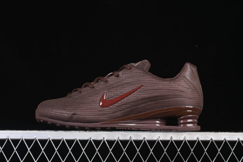 NIKE SHOX DARK TEAM RED
