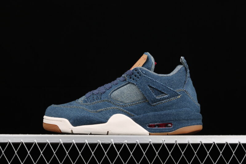 LEVI'S X AIR JORDAN 4