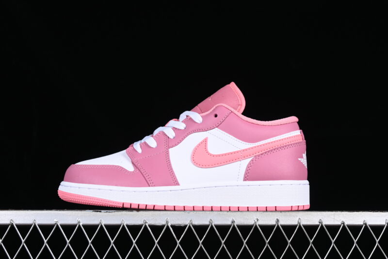 AIR JORDAN 1 LOW DESERT BERRY