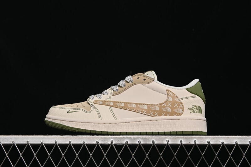 TRAVIS SCOTT X FRAGMENT DESIGN X AIR JORDAN 1 LOW OG SP