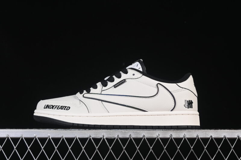 TRAVIS SCOTT X FRAGMENT DESIGN X AIR JORDAN 1 LOW OG SP