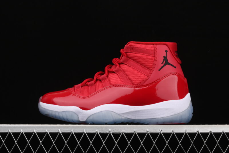 AIR JORDAN 11 GYM RED