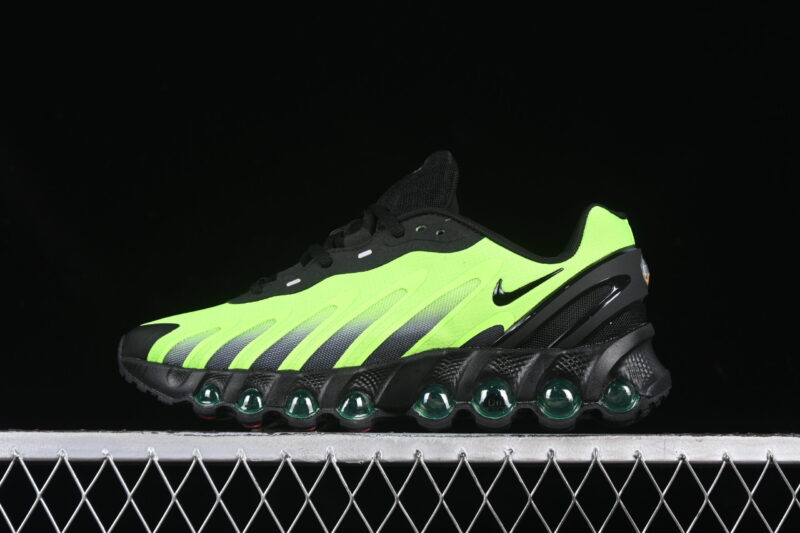 NIKE AIR MAX DN8 IN BLACK AND BRIGHT GREEN