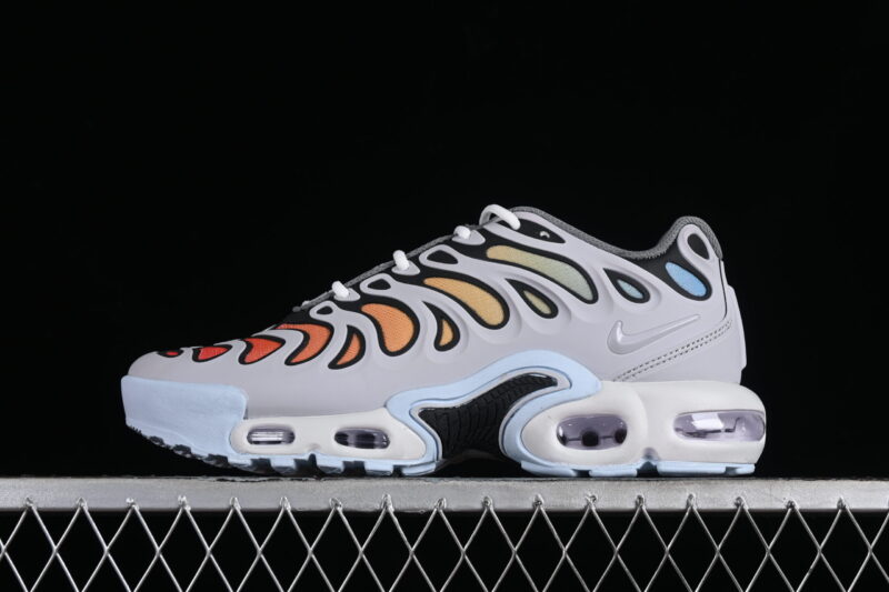 NIKE TN IN LIGHT SMOKE GRAY