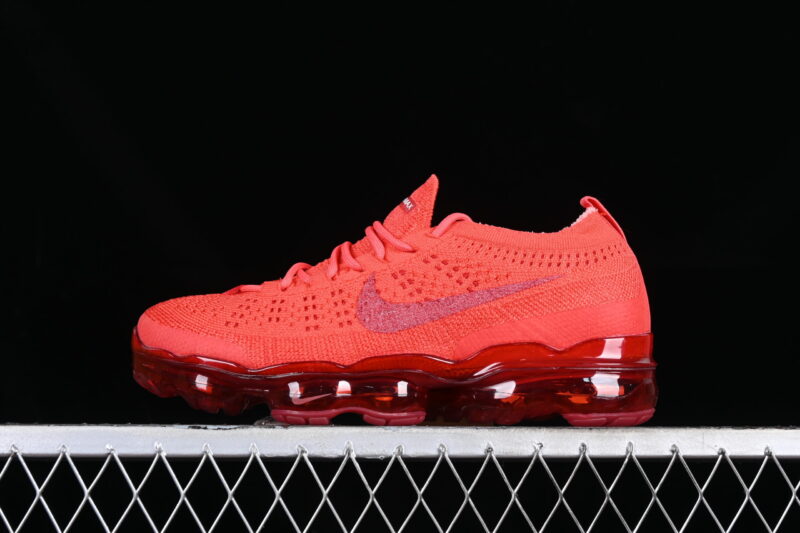 NIKE AIR VAPORMAX 2023 FLYKNIT IN MONOCHROMATIC RED