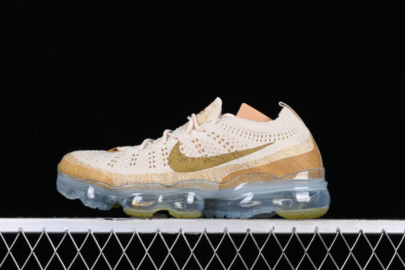 NIKE AIR VAPORMAX 2023 FLYKNIT IN SAND BROWN