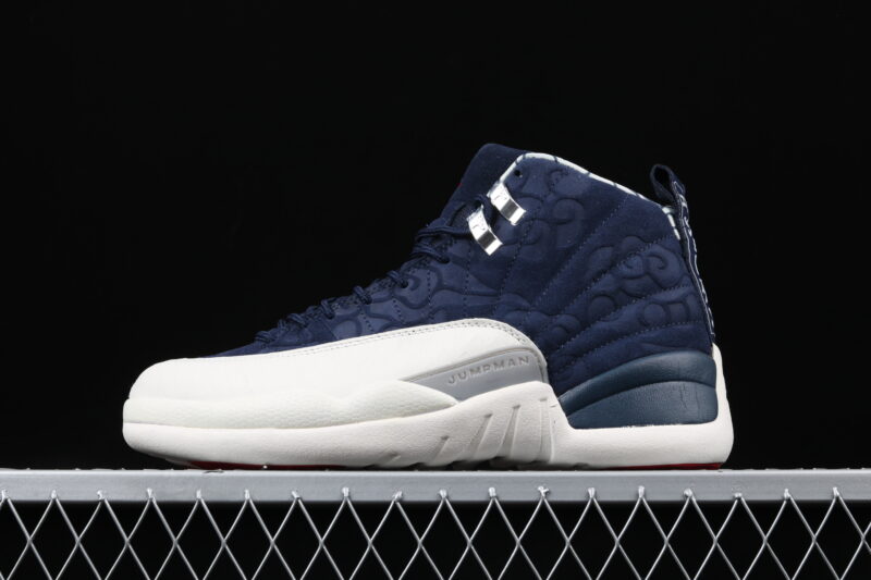 AIR JORDAN 12 INTERNATIONAL FLIGHT