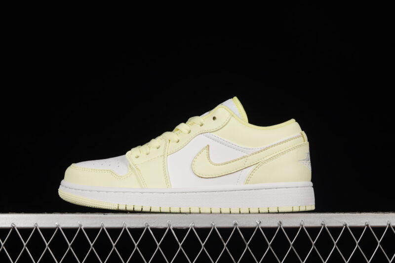 AIR JORDAN1 LOW LEMONADE