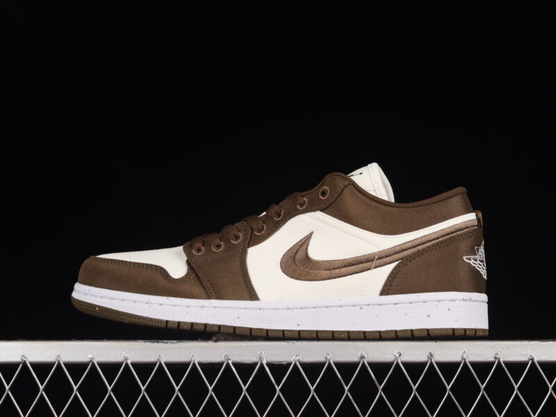 AIR JORDAN 1 LOW LIGHT OLIVE