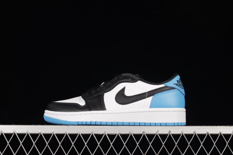 AIR JORDAN 1 LOW UNC