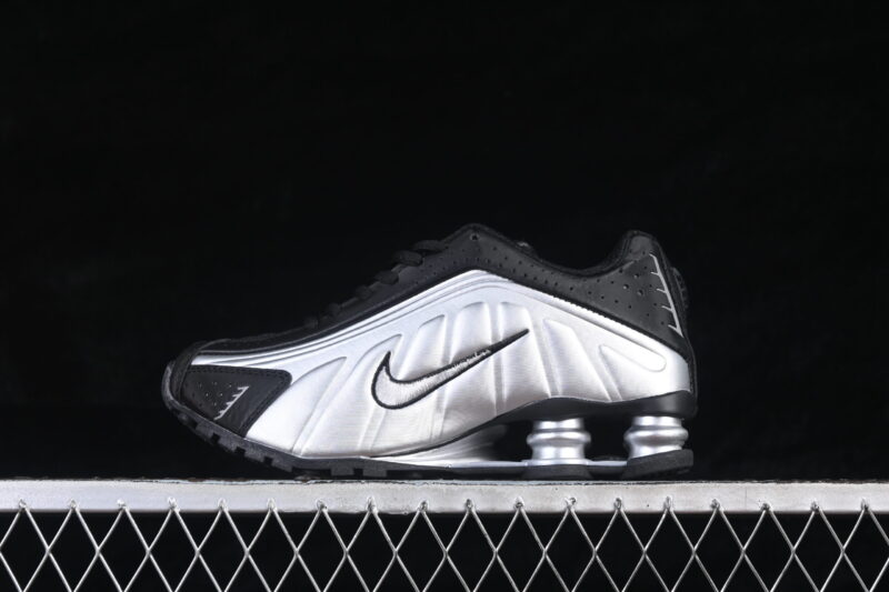 NIKE SHOX METALLIC SILVER BLACK