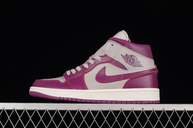 AIR JORDAN 1 MID MAGENTA