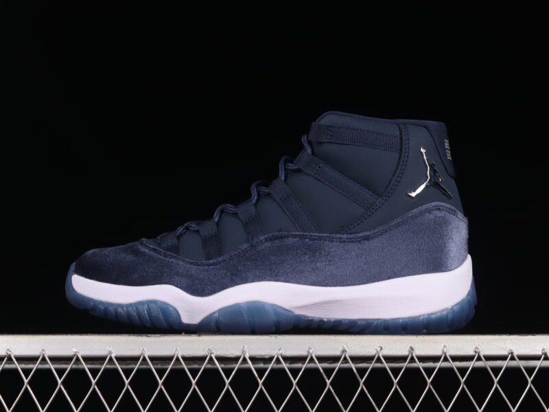 AIR JORDAN 11 VELVET MIDNIGHT NAVY
