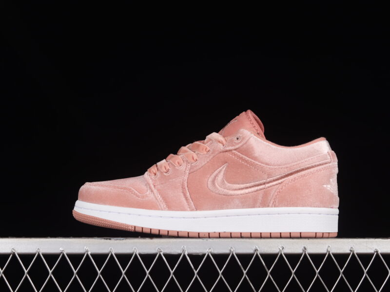 AIR JORDAN 1 LOW PINK VELVET
