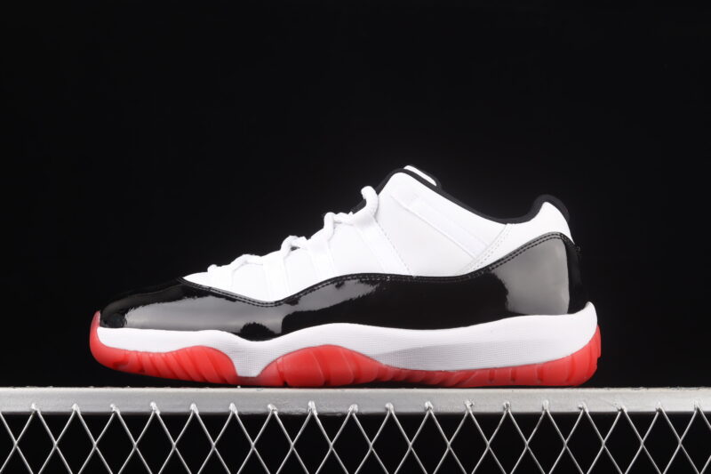 AIR JORDAN 11 RETRO LOW