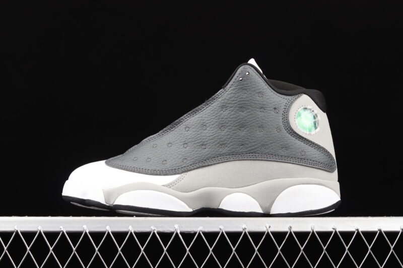 AIR JORDAN 13 RETRO