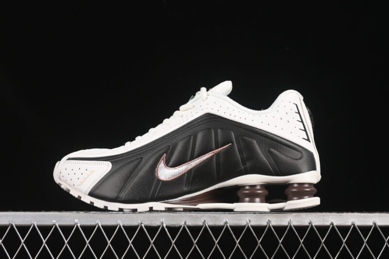 NIKE SHOX SAIL FAUNA BROWN
