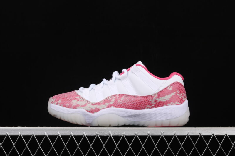 AIR JORDAN 11 LOW RETRO SNAKESKIN