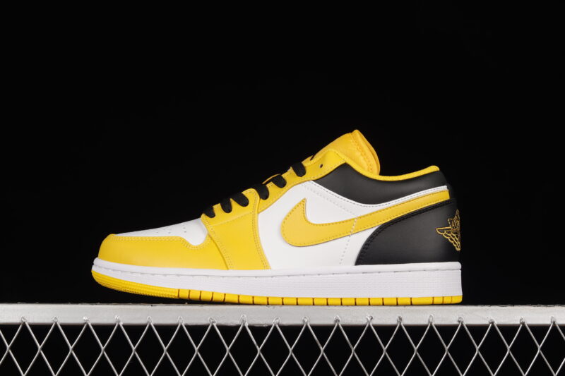 AIR JORDAN 1 LOW UNIVERSITY GOLD