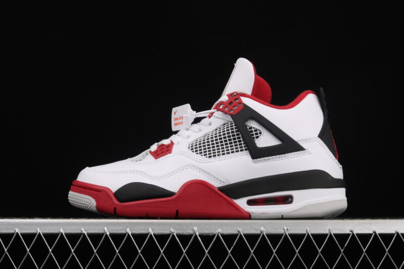 AIR JORDAN 4 VARSITY RED