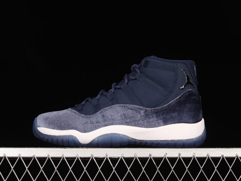 AIR JORDAN 11 VELVET MIDNIGHT NAVY