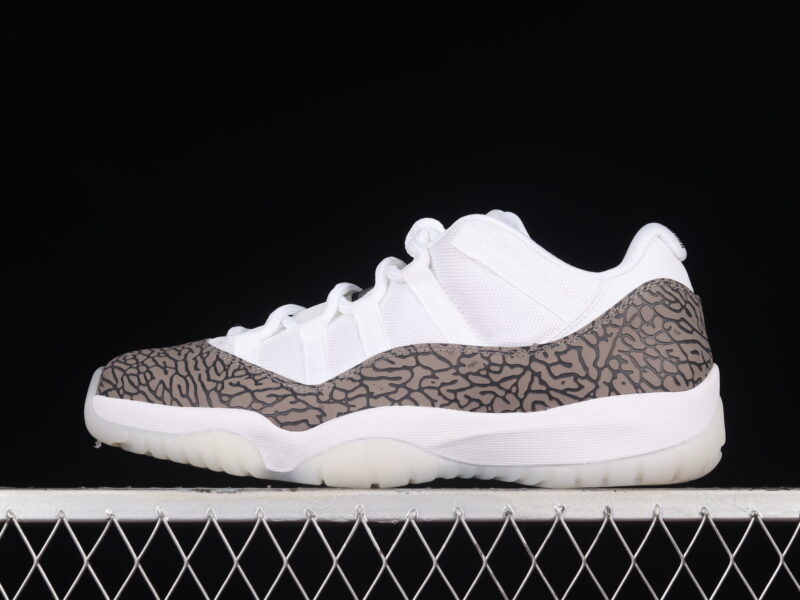 AIR JORDAN AJ11 LOW WHITE CEMENT