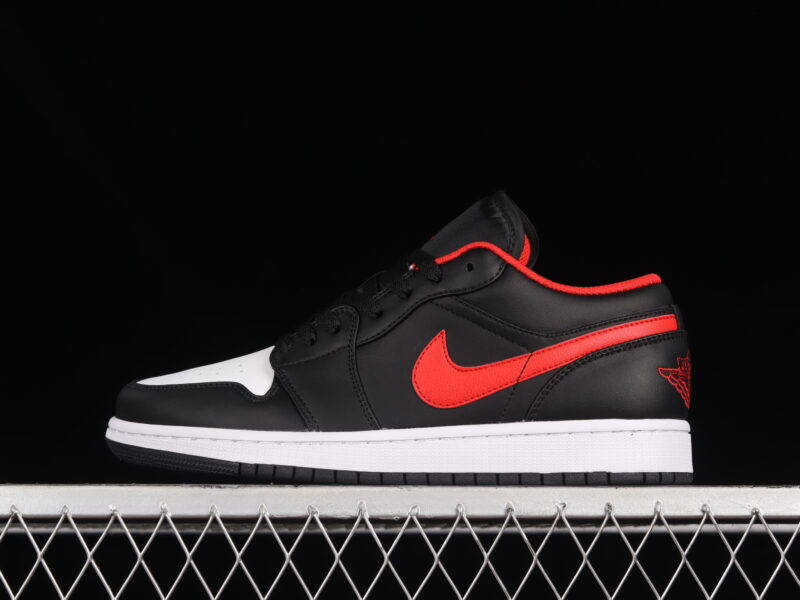 AIR JORDAN 1 LOW WHITE TOE